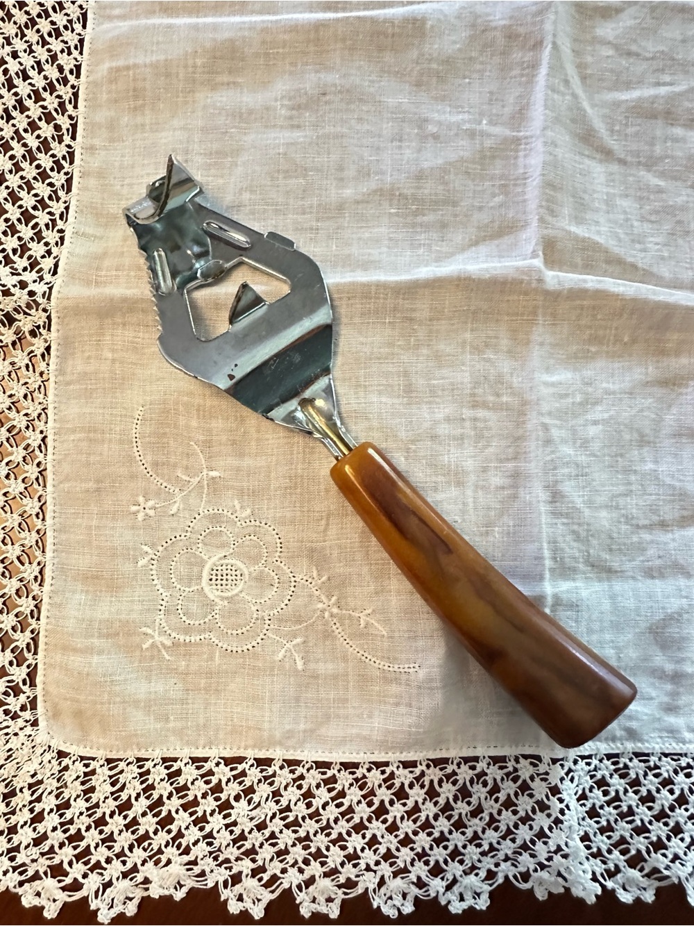 Vintage Bakelite Butterscotch Bottle Can Opener Patent Pending MCM 7.5”